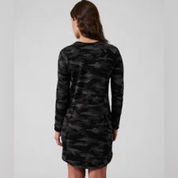 Athleta Balance Camo Sweatshirt Dress, L - Picture 3 of 10